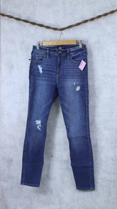 HOLLISTER